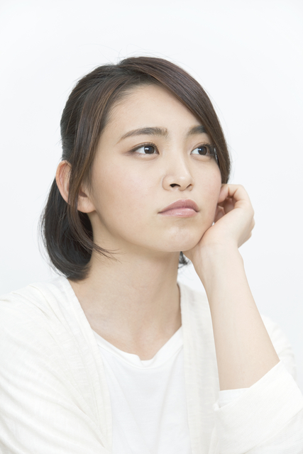 自分の生理周期・期間に不安を抱く女性